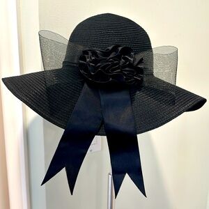 Classic black hat!